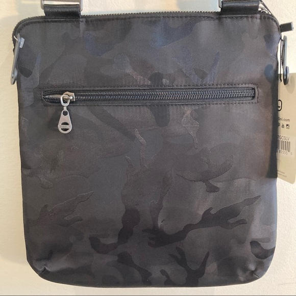 BAGGALLINI Hanover Crossbody Bag With Little  Pouch Wristlet NWT - Picture 12 of 14